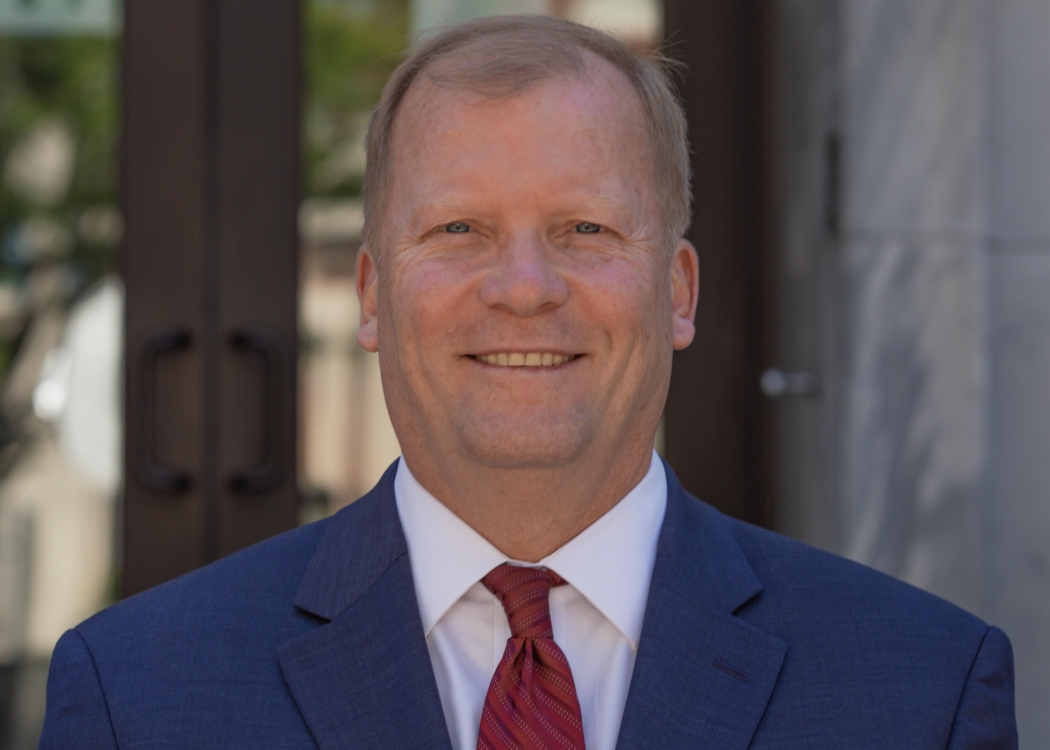 Pries Headshot Not Cropped